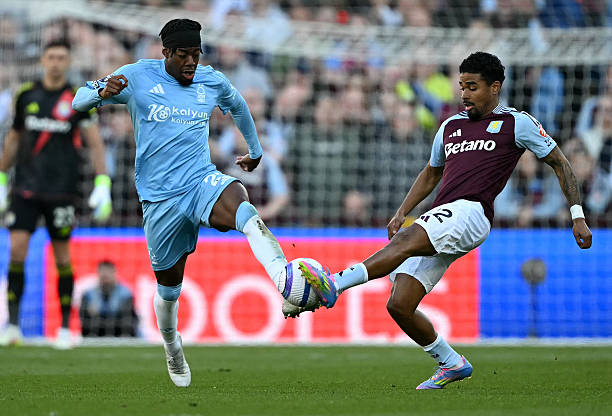 瞬间做出攻 瞬间做出攻